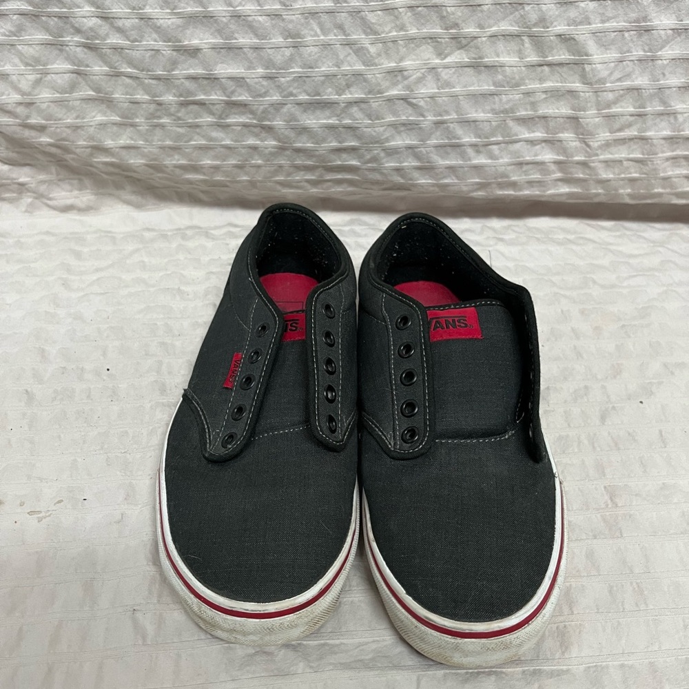 Mens size 8, Dark gray/red vans